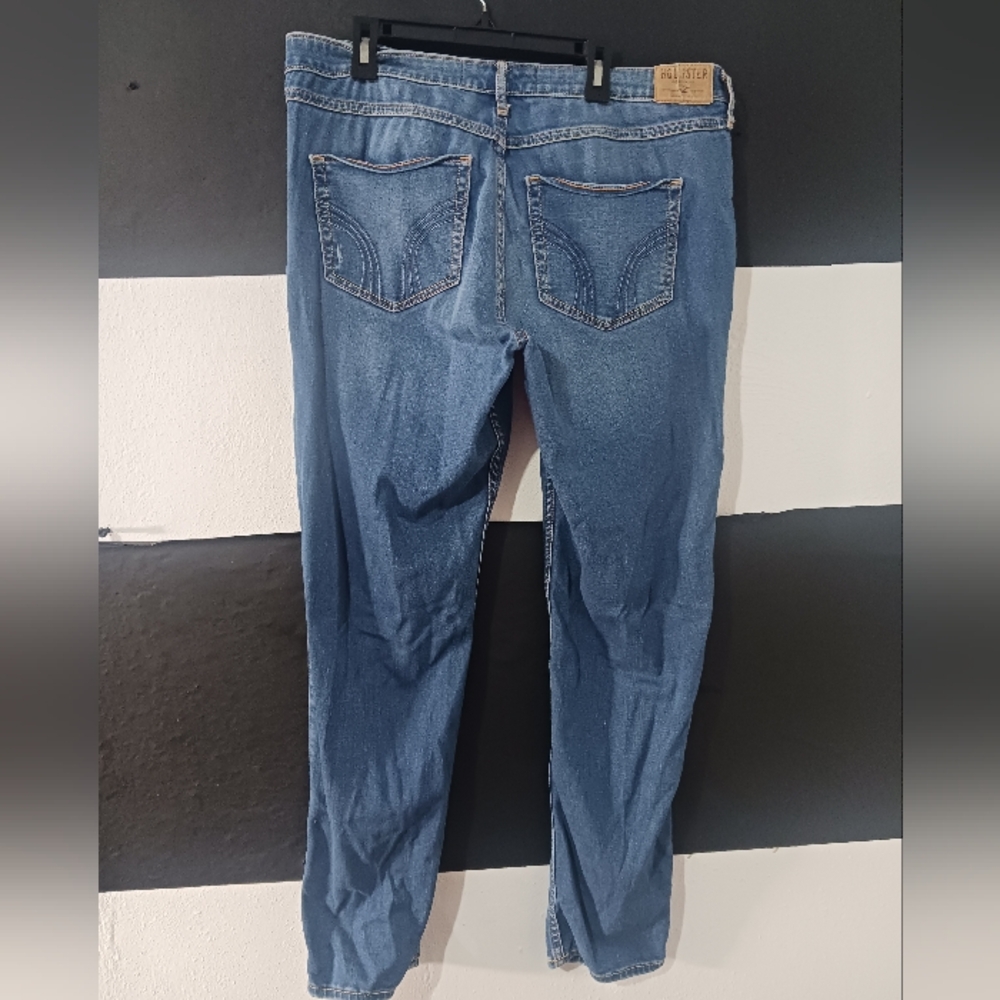 Hollister Women Super Skinny High Rise Ripped Jeans - Picture 7 of 8